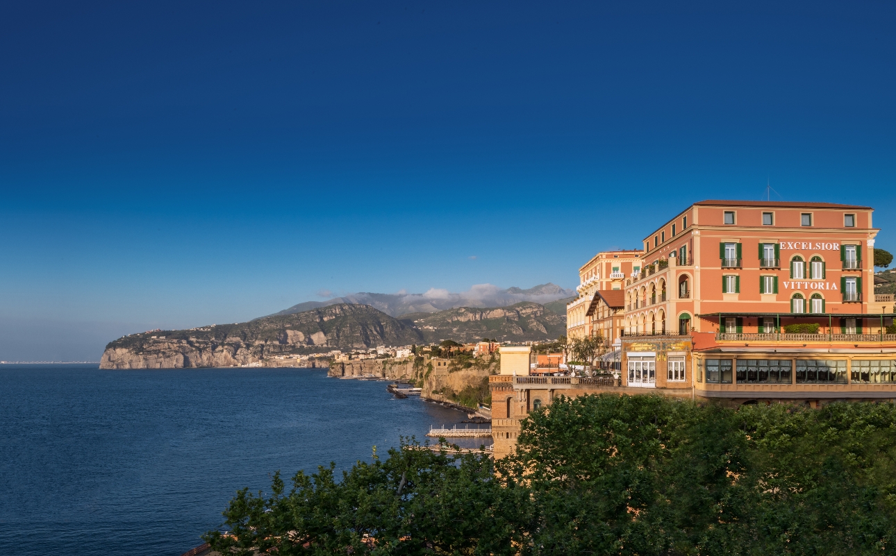 hotel surrounded by ocean